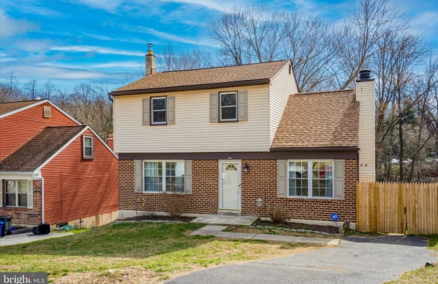 327 FRANCIS DR - 327 Francis Drive, Delaware County, PA 19083