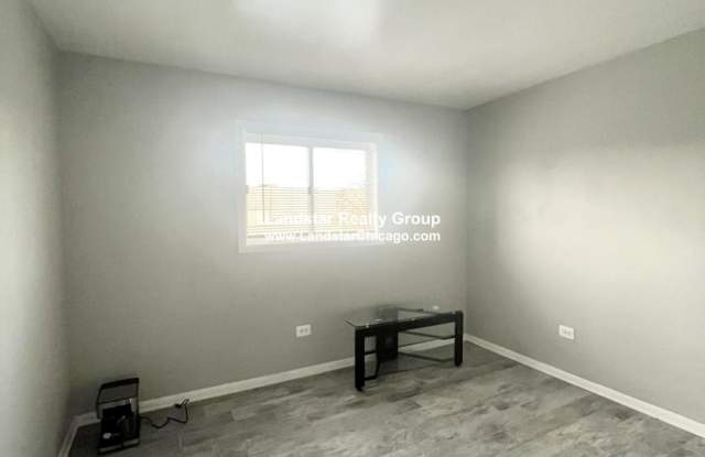 1302 Carol St. Gallery 1