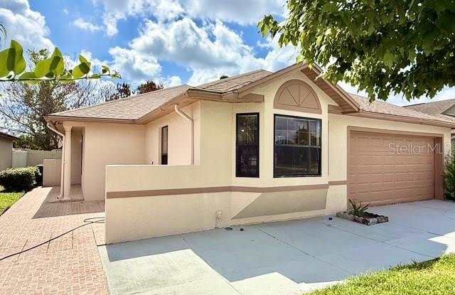 2911 WOOLRIDGE Drive Gallery 2