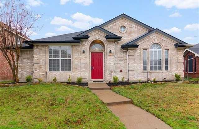 1637 Yellowstone Avenue - 1637 Yellowstone Avenue, Lewisville, TX 75077