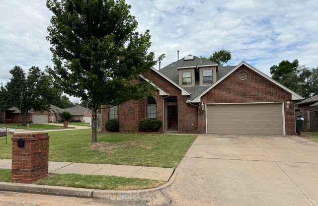 3 bed plus flex room, 2 and 1/2 baths 2 car garage in Edmond! Luxury Vinyl plank in the living/dining! ready for move in! photos photos