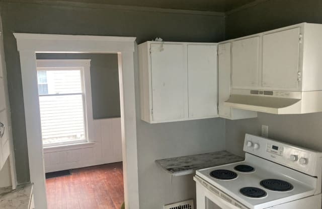 1511 Knollwood Ave - 1511 Knollwood Avenue, Lansing, MI 48906