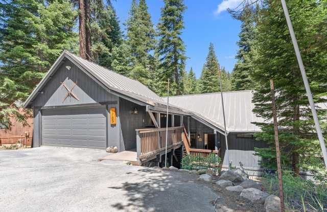 SKI LEASE: Ranch Home with Garage Gas Fireplace! photos photos SKI LEASE: Ranch Home with Garage Gas Fireplace! photos photos