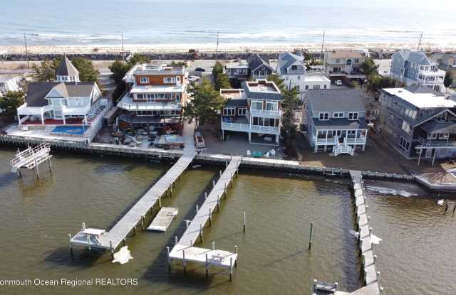 484 S Ocean Avenue Gallery 2
