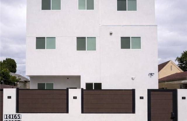 14169 Calvert photos photos