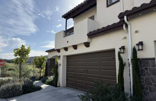 Gorgeous 4 bed, 2.5 bath in the Rice Ranch Community photos photos