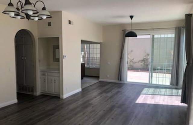 3 Clove Blossom - 3 Clove Blossom, Irvine, CA 92604