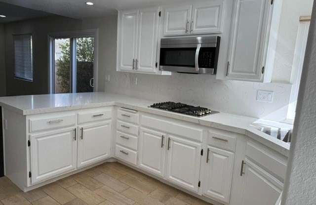 31371 Isle Vista Gallery 2