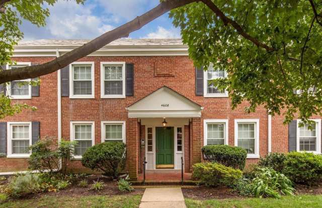 Stunning And Spacious 2-Level, 1 Bedroom, Den/Loft, 1 Bathroom Condo In Desirable Fairlington Villages photos photos