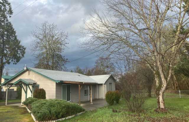 Welcome to this cozy spot 2 bed, 1 bath, remodeled kitchen, washer/dryer hookup, large yard, carport  storage shed - 5300 Monument Drive, Josephine County, OR 97526
