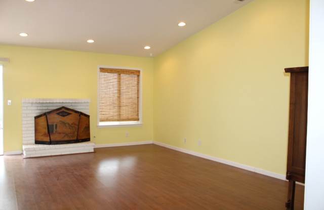 190 Iris Rd., Hercules, CA 94547 Gallery 3