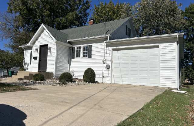 237 North 2nd Street - 237 North 2nd Street, Breese, IL 62230