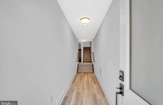 10208 DONATELLO Gallery 4
