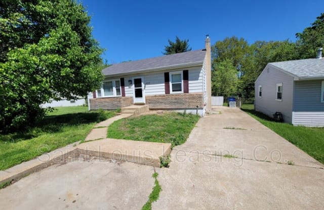 7455 Castro Dr - 7455 Castro Drive, Ferguson, MO 63135