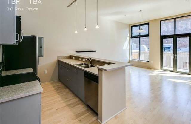 3100 Huron Gallery 2