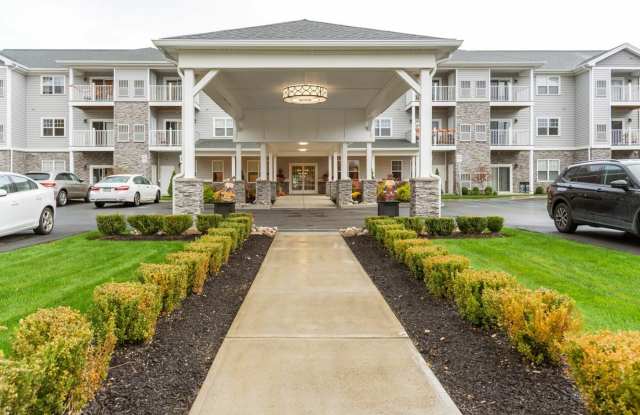 Pinnacle at Forts Ferry 55+ photos photos