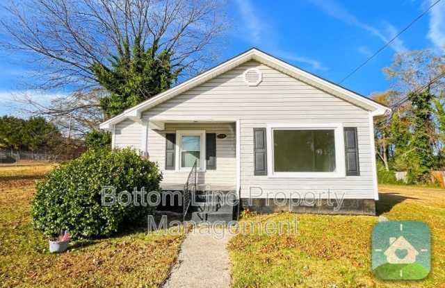 118 Nat Barber Ave - 118 Nat Barber Avenue, Gastonia, NC 28052