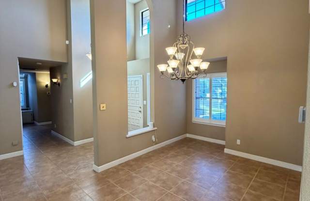 1433 Keagle Way Gallery 1