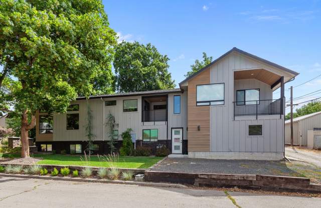 1 Bed 1 bath unit near Sanders beach! photos photos