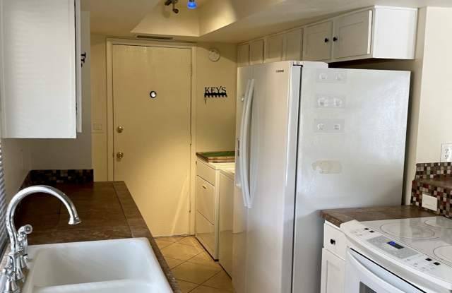 10431 N. 11th Street #3 - 1 photos photos