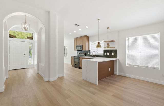 2642 E Hartford Avenue - 2642 East Hartford Avenue, Phoenix, AZ 85032