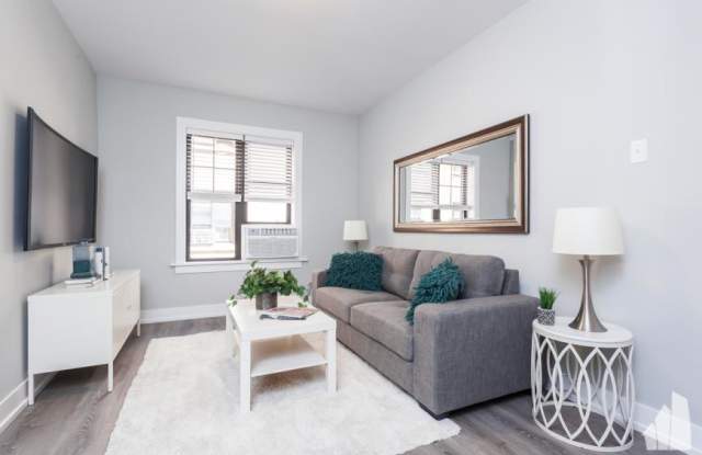 429 W Belden Ave - 429 West Belden Avenue, Chicago, IL 60614