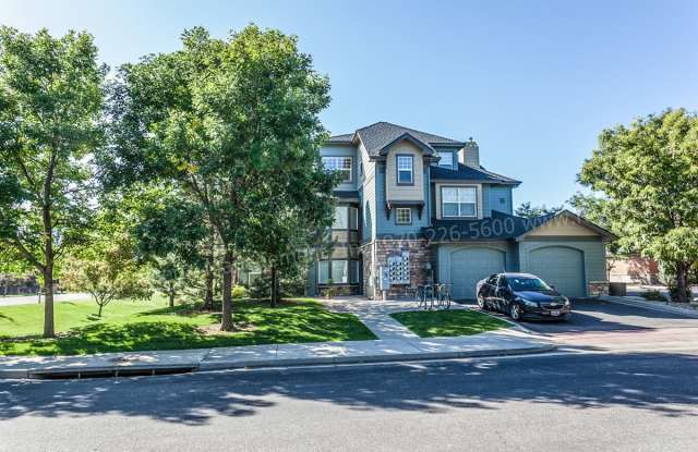 Beautiful 2- Bedroom near Miramont Park! photos photos