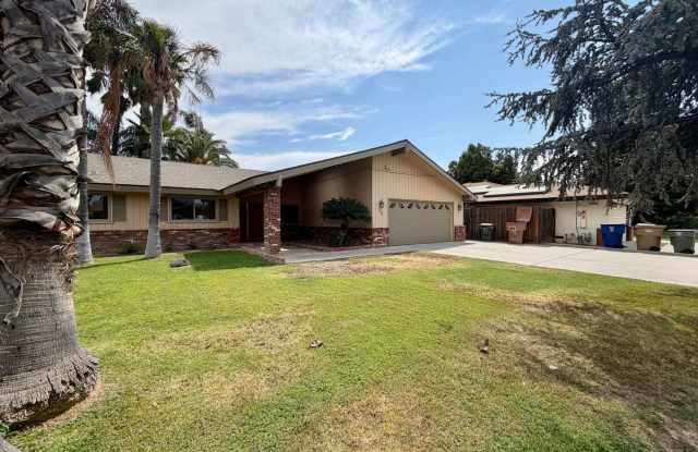 Charming SW Bakersfield Home photos photos