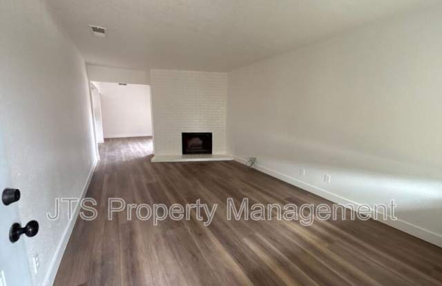10441 El Mercado Dr Gallery 2