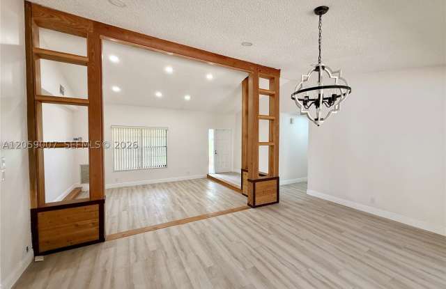 9788 NW 3rd Mnr Gallery 3