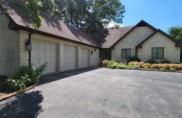 1443 Wilderness Drive - 1443 Wilderness Drive, Schererville, IN 46375