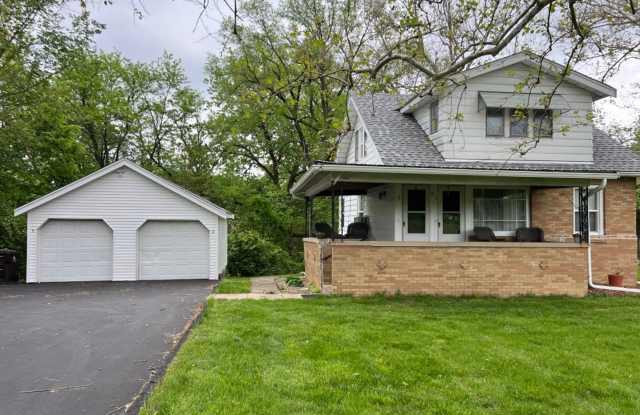 Fully Furnished 1 Bedroom, 1 Bathroom Duplex Unit in Peoria FOR LEASE photos photos