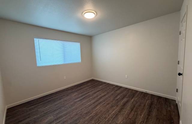 Fully Remodeled 3 Bedroom, 1 Bathroom – Washer, Dryer & Refrigerator Included Gallery 1