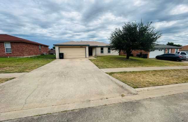 4 Bedroom Home for Rent photos photos