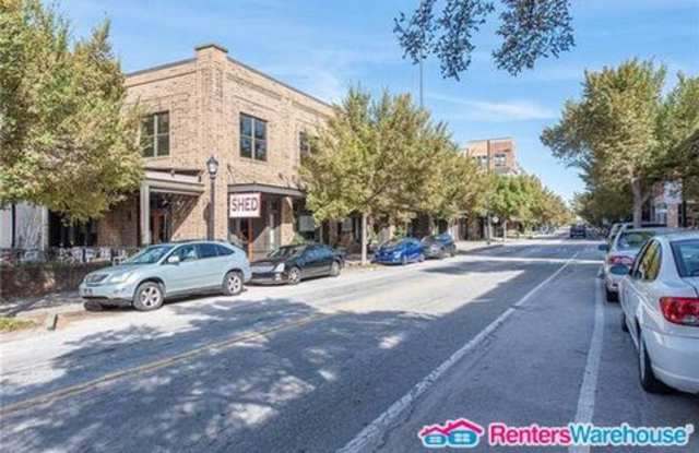 924 Garrett St South East Gallery 3