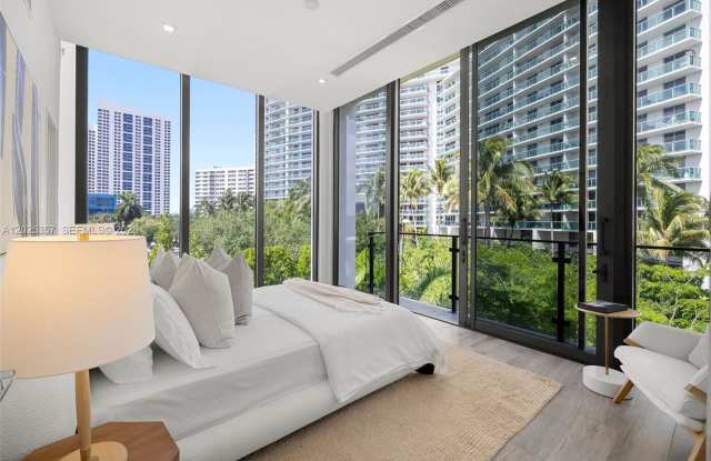 1525 Bay Road Gallery 2