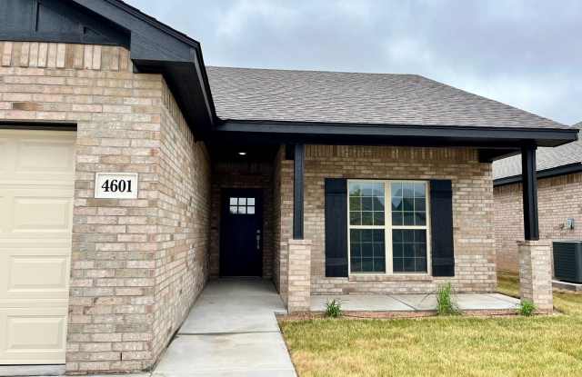 New built located in Beacon Pointe area!!! Canyon school District 3/2/2 Gallery 3