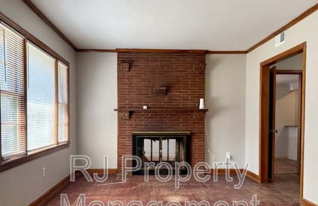 1834 Saint Elmo Ave Gallery 3