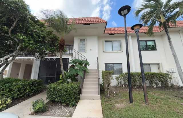379 Lakeview Dr Gallery 1