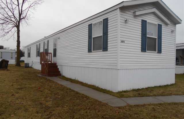 1079 Oakbrook E - 1079 Oakbrook E, Jackson County, MI 49201