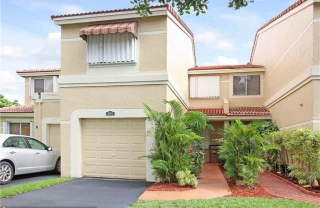 695 Deer Creek Corona Way - 695 Deer Creek Corona Way, Deerfield Beach, FL 33442