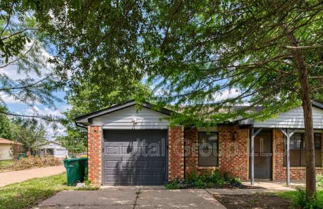 447 Vincent St - 447 Vincent Street, Cedar Hill, TX 75104