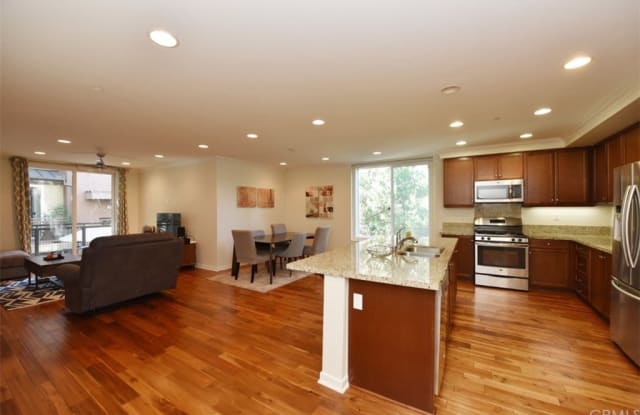 533 Rockefeller - 533 Rockefeller, Irvine, CA 92612