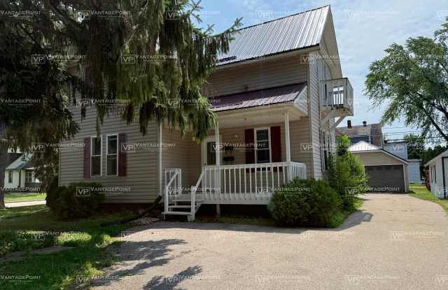420 1/2 East Pine Street Gallery 2