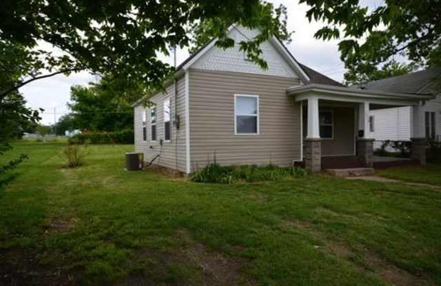 3 Bedrooms & 2 Full Bathrooms! Gallery 3