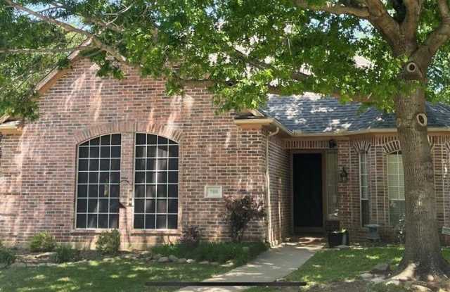 700 Montrose Court - 700 Montrose Court, Flower Mound, TX 75022