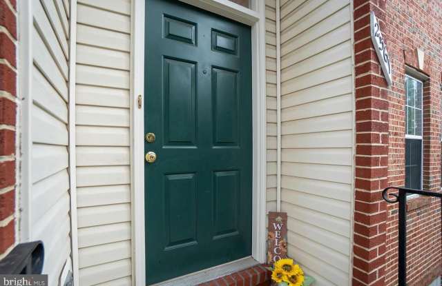 2561 JAMES MONROE CIRCLE Gallery 2
