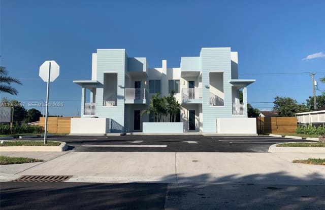 803 E 28th St photos photos