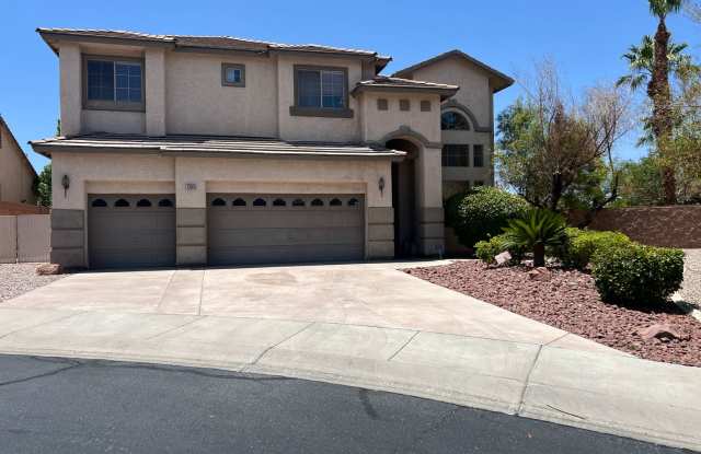 FULLY FURNISHED, SHOWS LIKE A MODEL!! photos photos