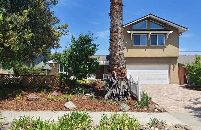 Spacious Single Family Home Near Kaiser/Apple, Vaulted Ceilings, A/C, Cute Yards, Bonus Room, Large Master Suite! - 981 Lorne Way, Sunnyvale, CA 94087